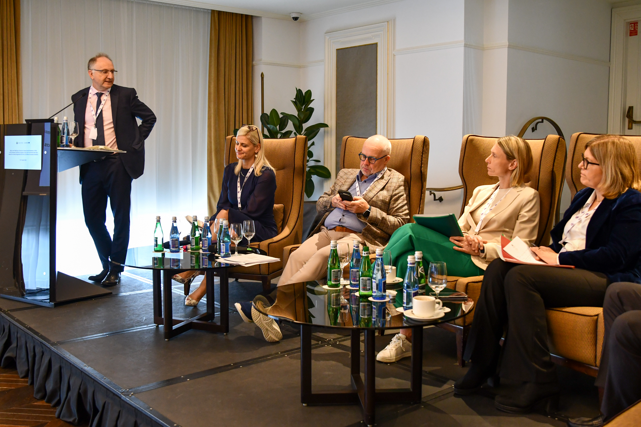 Zoom in  - Jean-Luc Tavernier from France, Apolonija Oblak Flander from Slovenia, Markus Sovala from Finland, Marie Vandresse from Belgium and Elena Manzanera Díaz from Spain