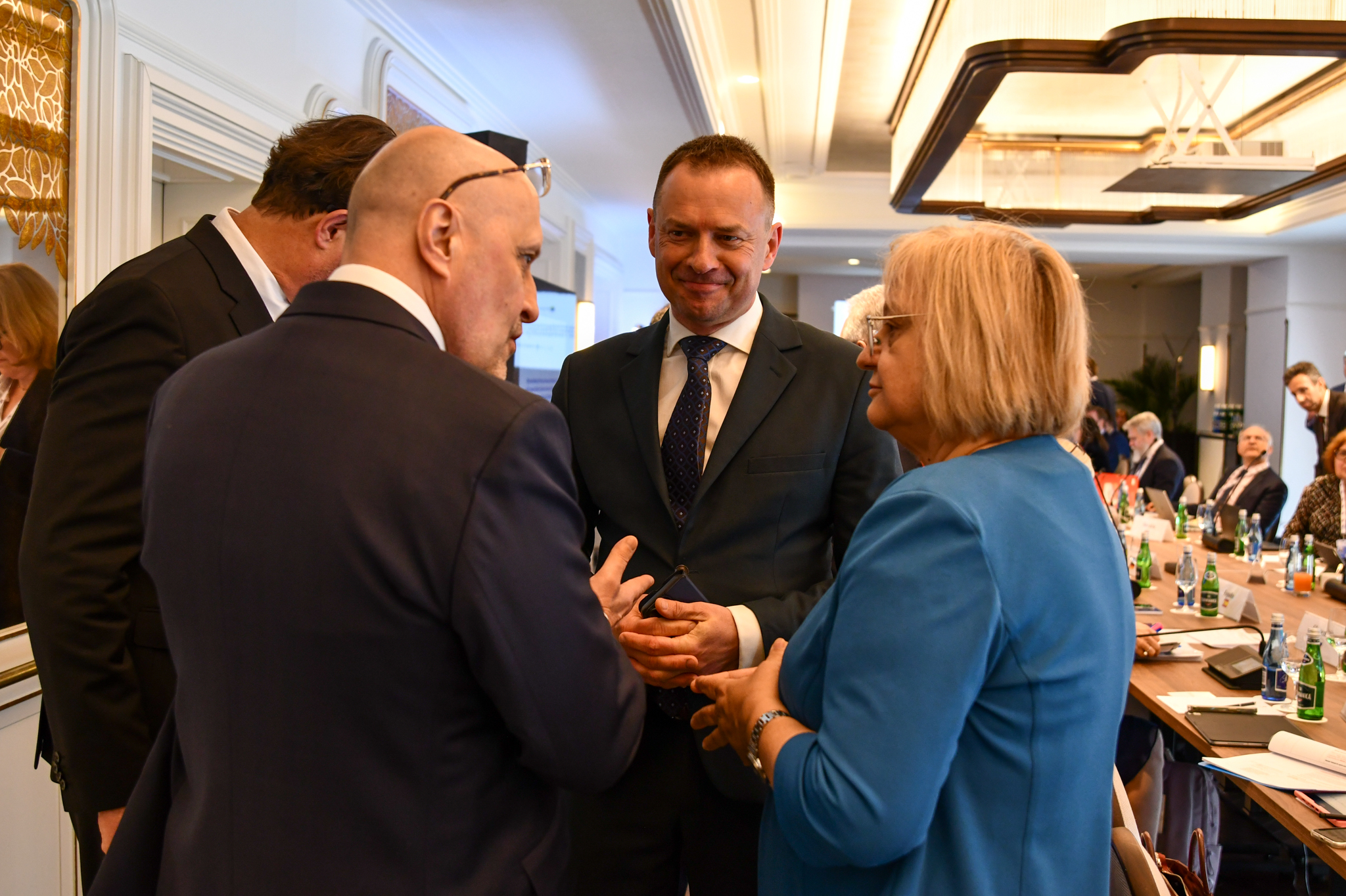 Zoom in  - Minister Piotr Borys, Mariana Kotzeva from Eurostat and Marek Cierpiał-Wolan from Poland